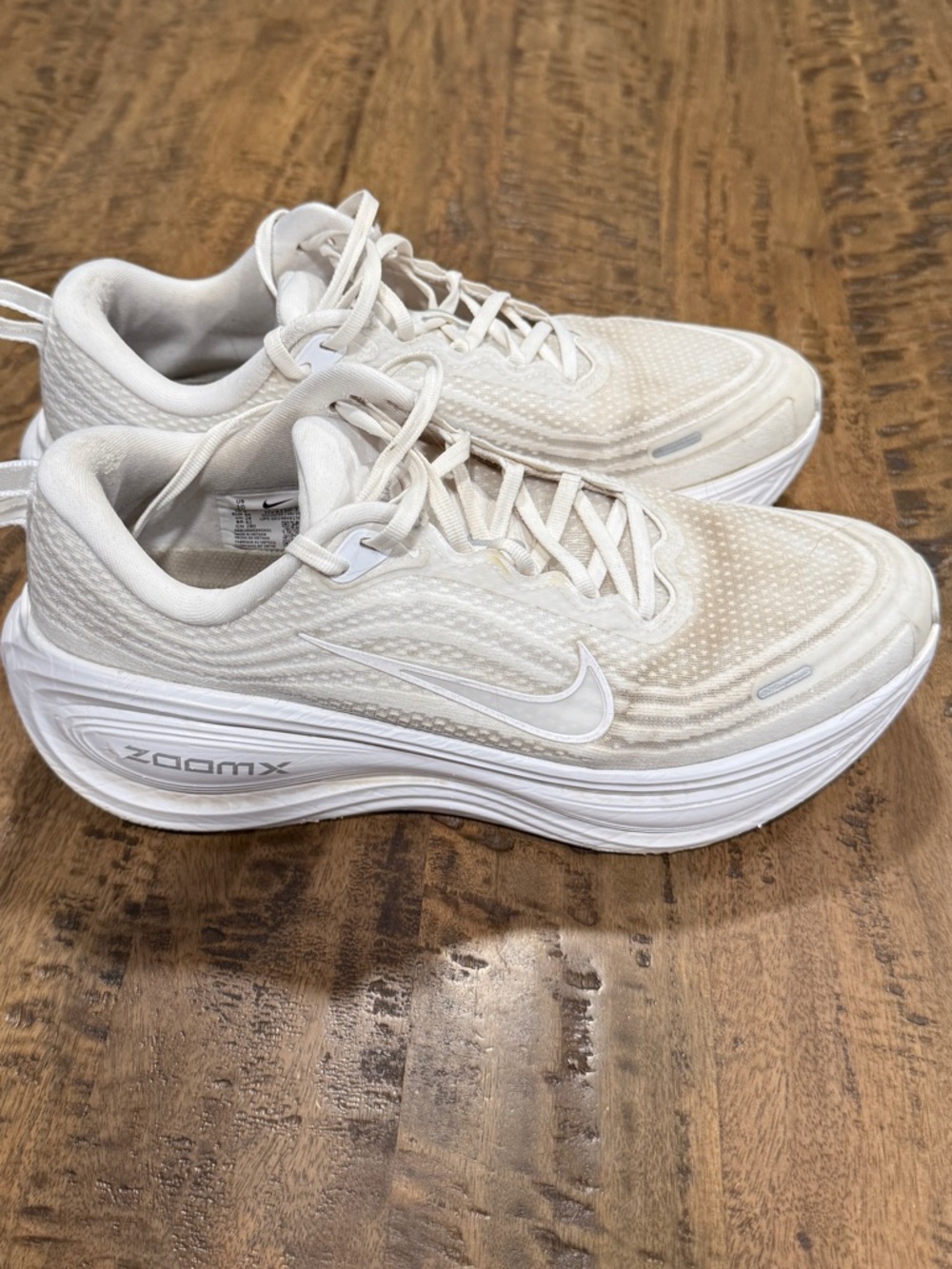 Nike Vomero Plus ZoomX White Mens Size 10 Running Shoes HV8150-102 - Picture 3 of 8